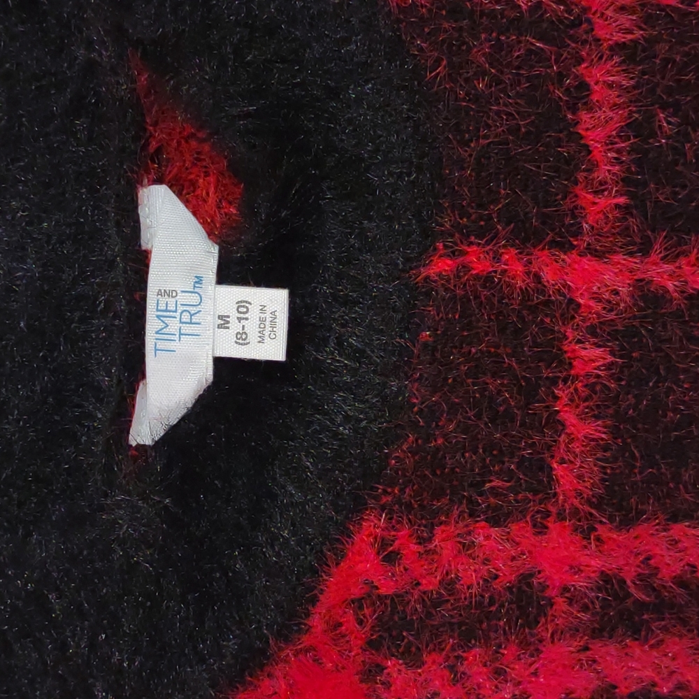 A Lady Sweater - Picture 2 of 4